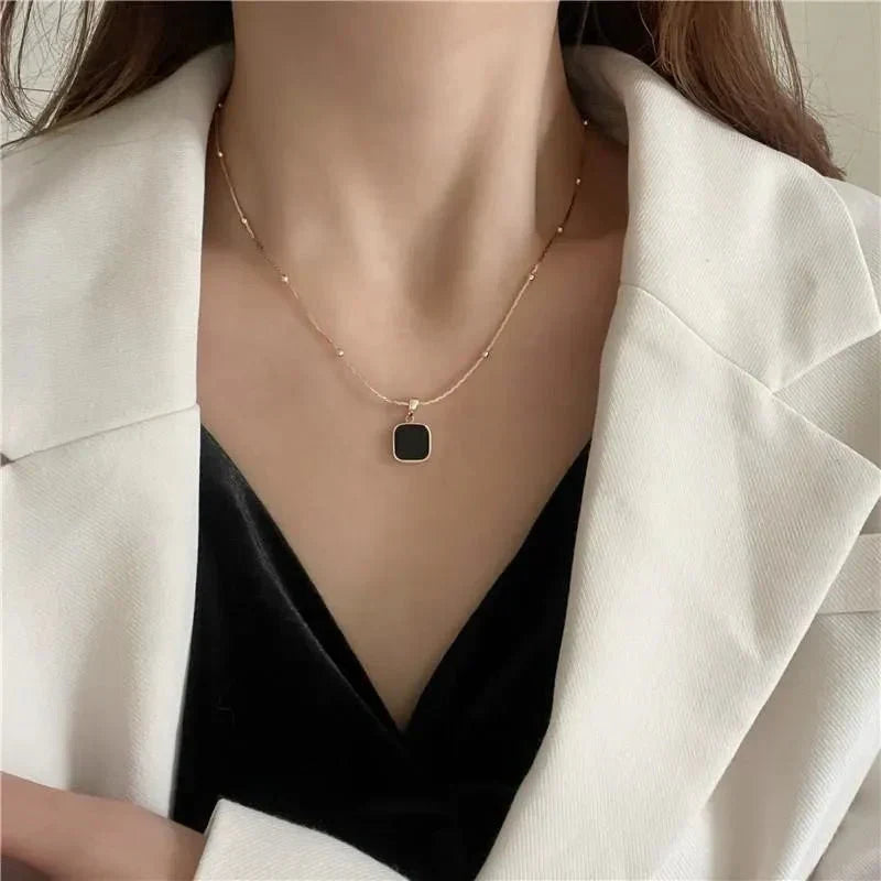 ONYX NECKLACE